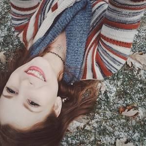 Meet your Posher, Lena