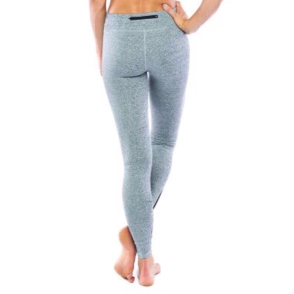 LAST ONE!! “The Bond” incredibly sexy fit leggings - Picture 4 of 7
