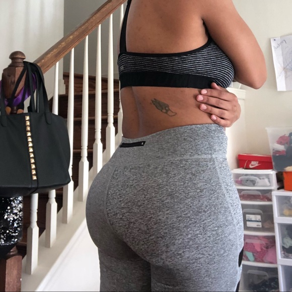 LAST ONE!! “The Bond” incredibly sexy fit leggings - Picture 2 of 7