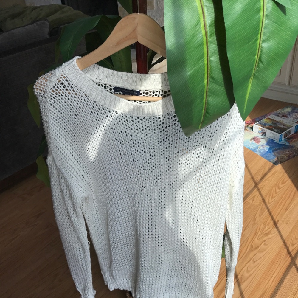 🦅American Eagle🦅 Loose Knit Sweater