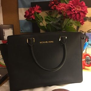 Michael kors bag