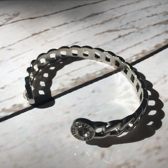 Guess Jewelry - GUESS ◾️ Silver Chainlink Cuff Bracelet w/ Crystal