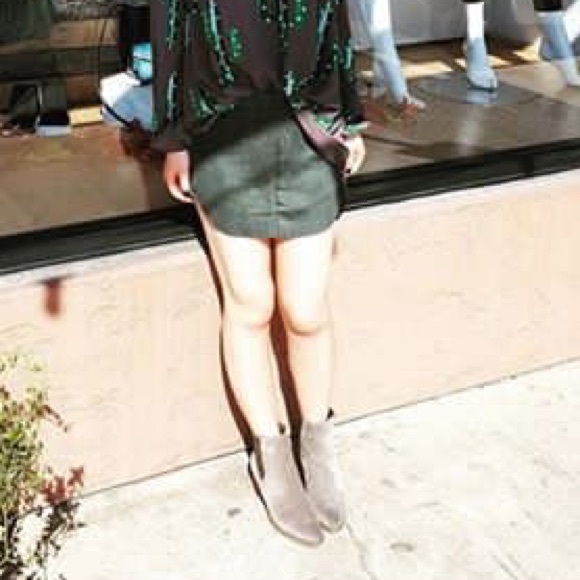 Ash Grey Chelsea Burnish Toe Distressed Ankle Boot - Picture 2 of 6