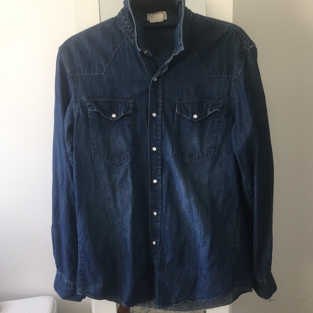 Denim long sleeve shirt, size MEDIUM!
