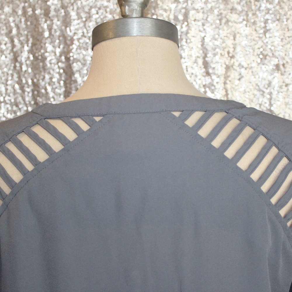 Gray Blouse - Picture 3 of 7