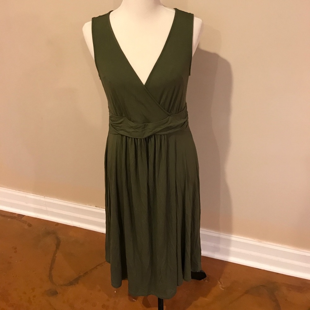 NEW!! Maternity medium olive green dress old navy
