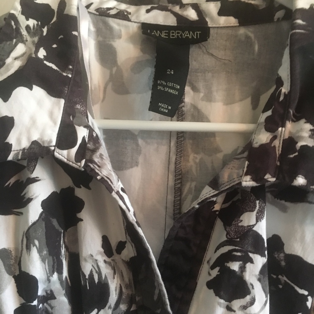 Lane Bryant button down wrap dress - Picture 3 of 3