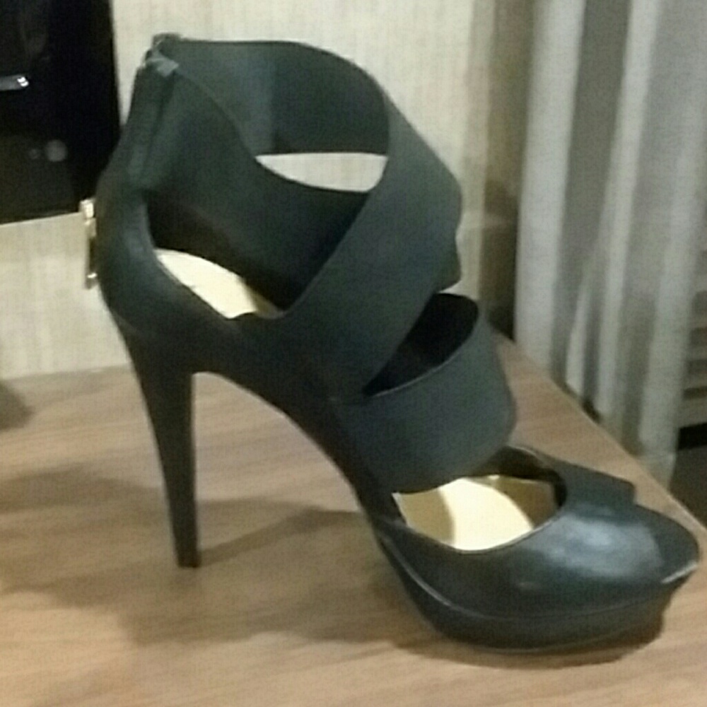 Jessica Simpson zip up pumps