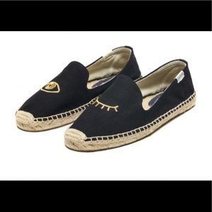 JASON POLAN WINK EMBROIDERED SMOKING SLIPPER