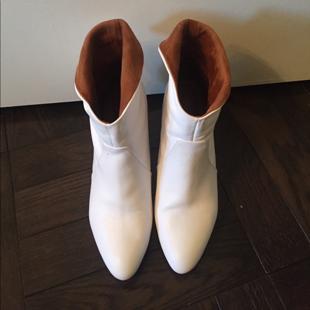 Jeffrey Campbell White Booties Size 8.5
