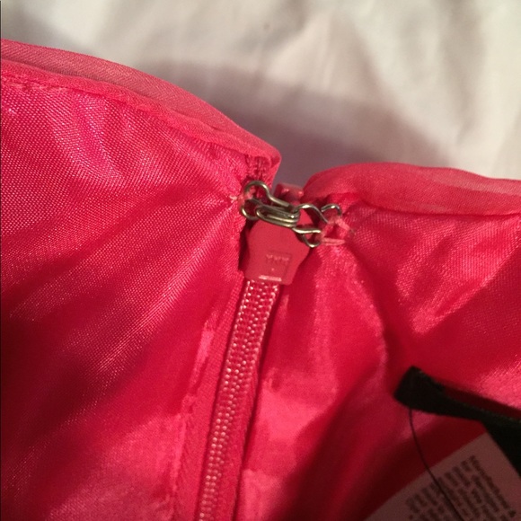 Alyce Paris Hot Pink Formal/Prom dress - Picture 6 of 7