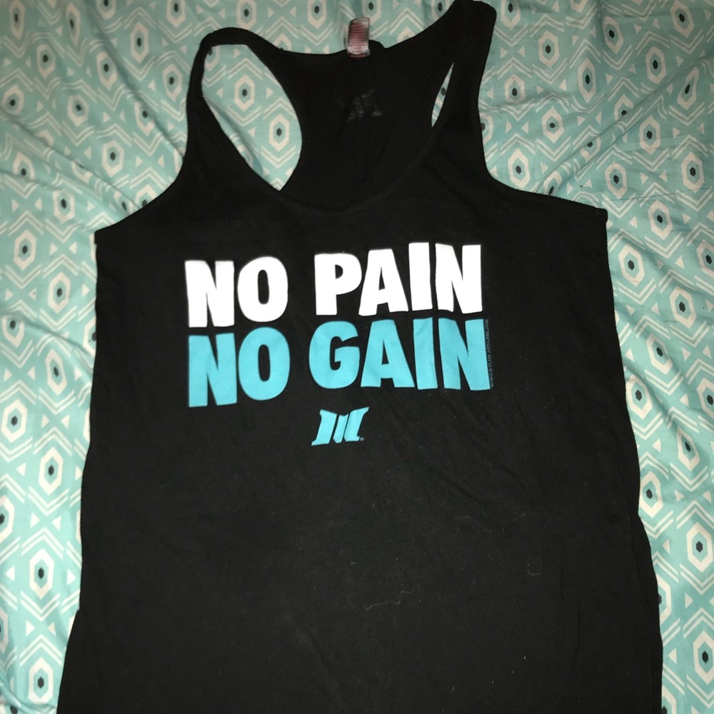 Workout tank. Muscle club apparel