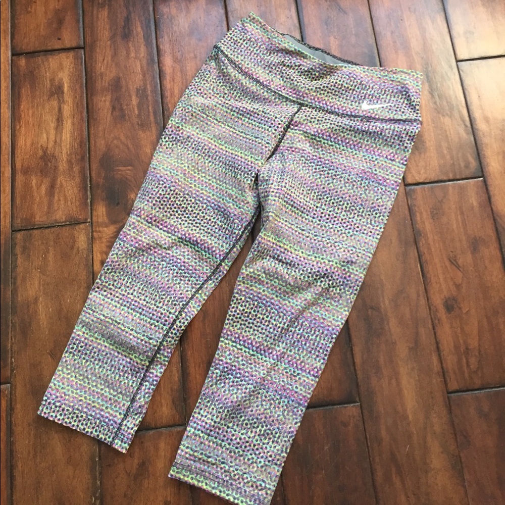 Nike DRI-FIT Legendary capris size M