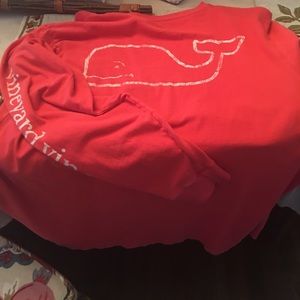 Vineyard vines t shirt