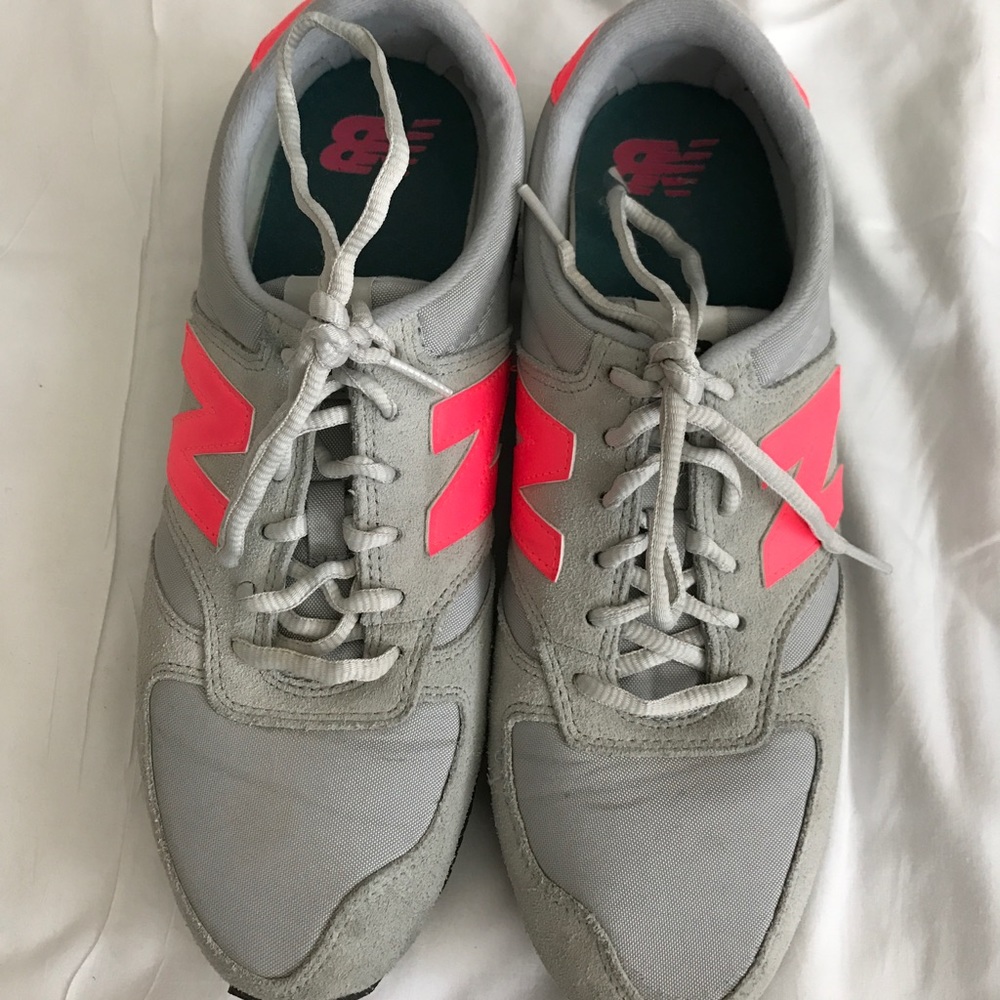 New Balance 420 Sneakers Size 10 Pink and Green - Picture 3 of 8