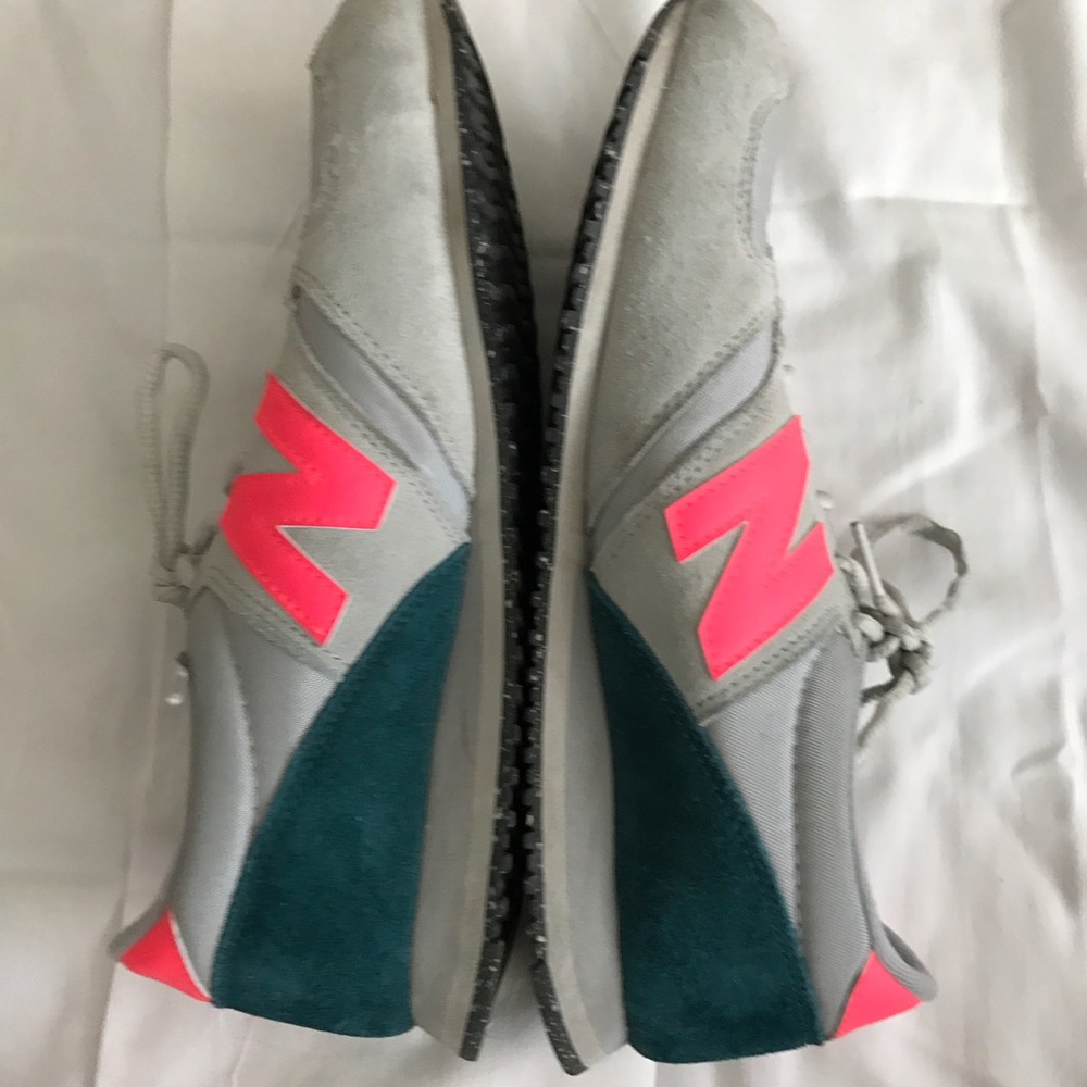 New Balance 420 Sneakers Size 10 Pink and Green - Picture 5 of 8