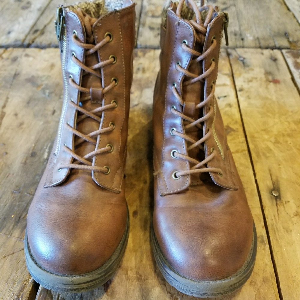 Girls Cherokee lace up boots