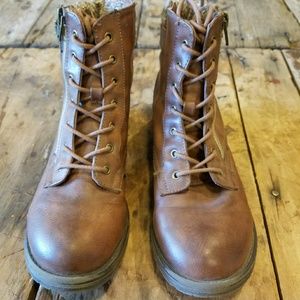 Girls Cherokee lace up boots