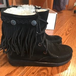 Minnetonka moccasin fur boots