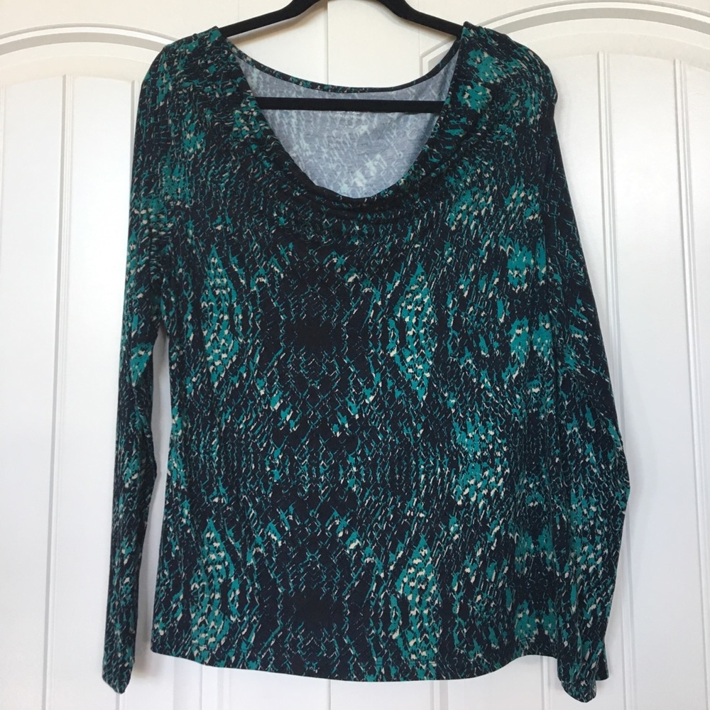 NWT Drape front printed blouse