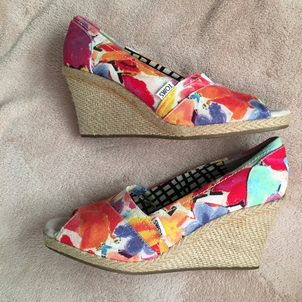 Toms Flower Floral Fabric Wedges size 10