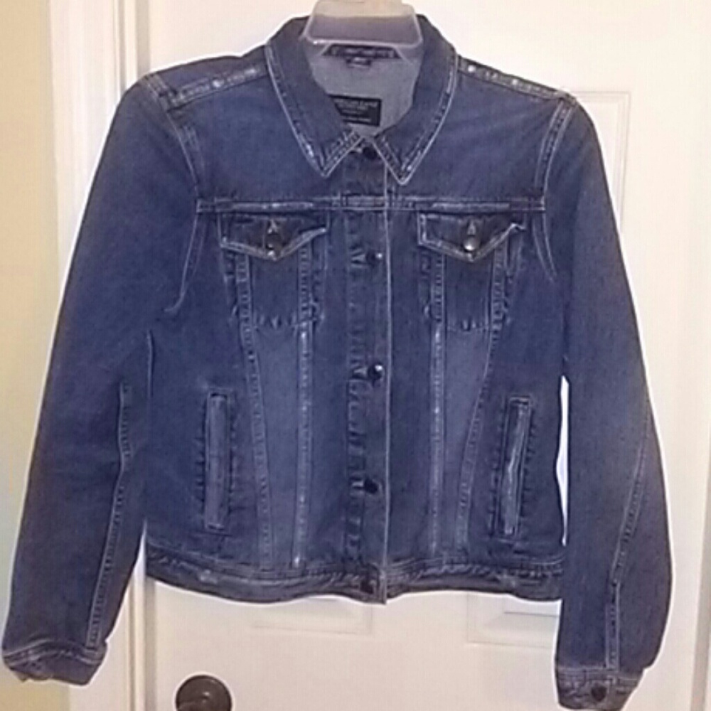 American Eagle Ladies DENIM JACKET.  Large