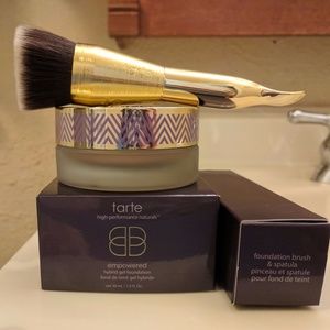 TARTE Light Neutral Hybrid Gel Foundation + Brush!
