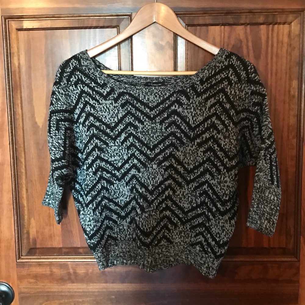 Sweater crop