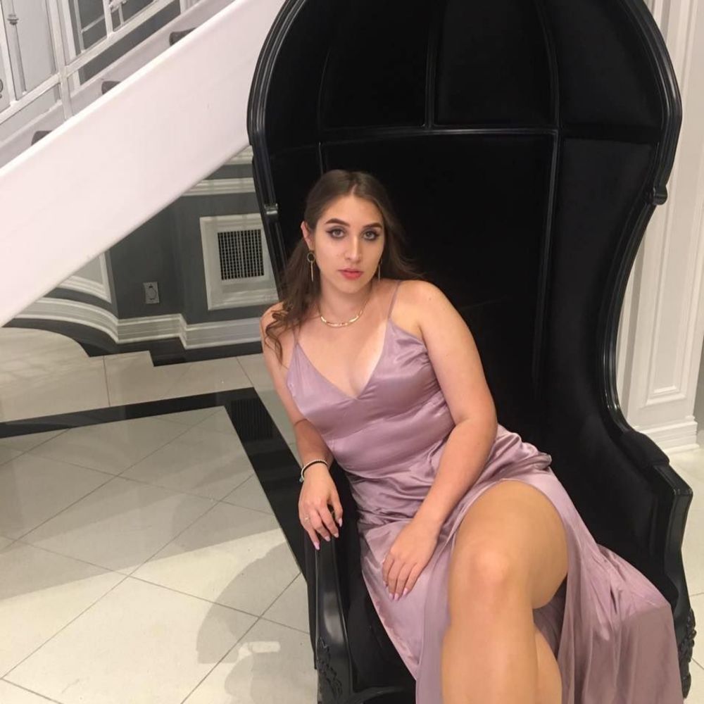 Meet your Posher, Tiffany