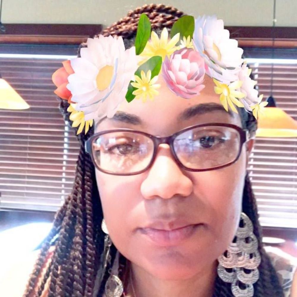 Meet your Posher, Latisha