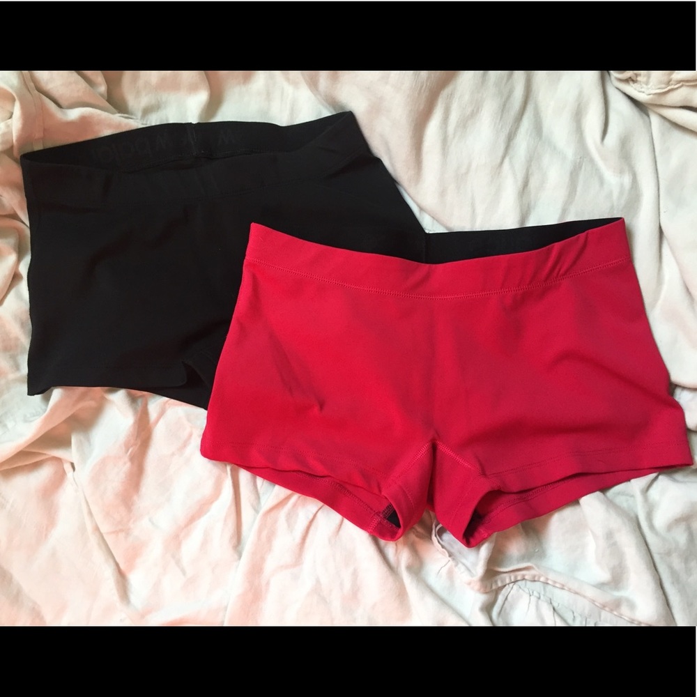 🚫SOLD🚫New balance In Motion running shorts