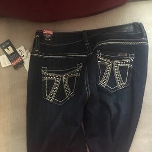 New seven Jean size 4