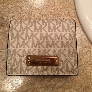 Michael Kors wallet