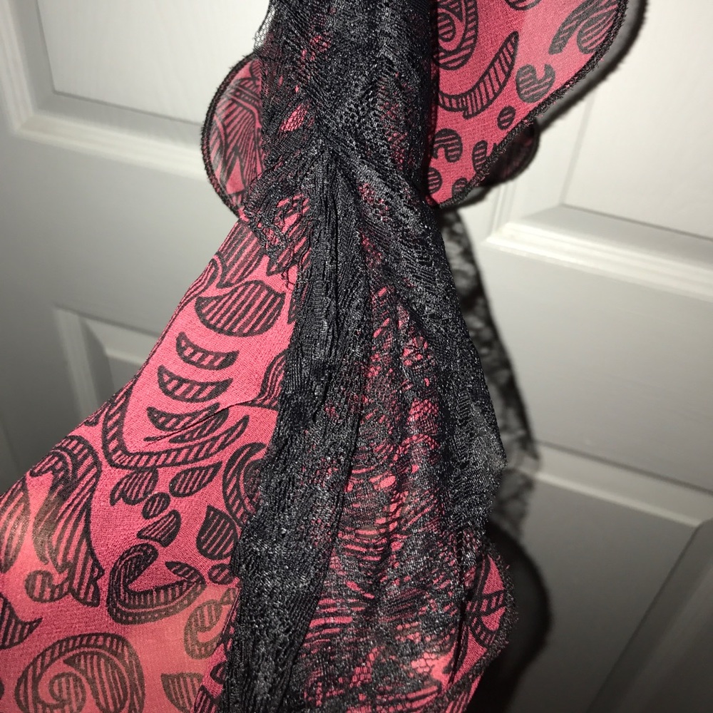 Scarf - Picture 2 of 3