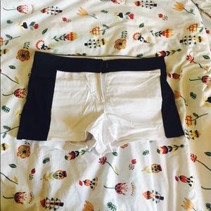 JCrew Black/Whute Contrast Stretch Short