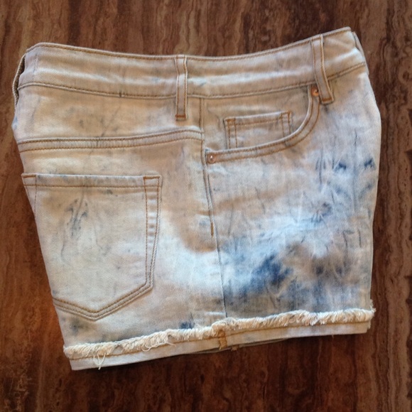 Bullhead super high rise shorty shorts size 3 - Picture 4 of 7