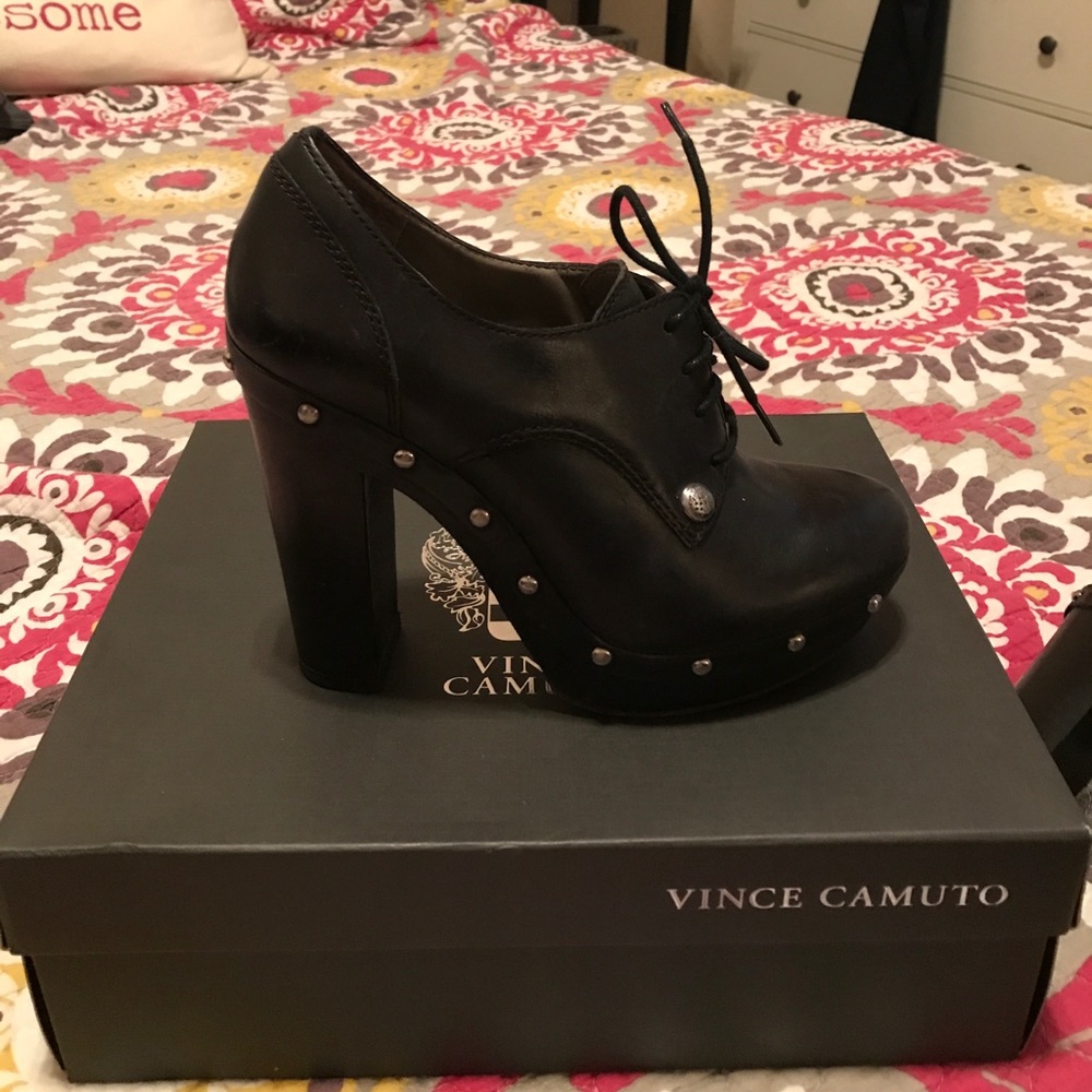 Vince Camuto Black Platform Oxfords