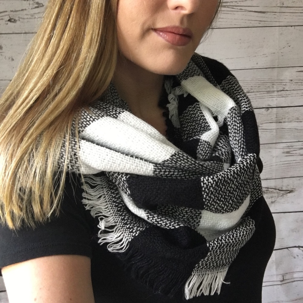Plaid Infinity Scarf Black Whit