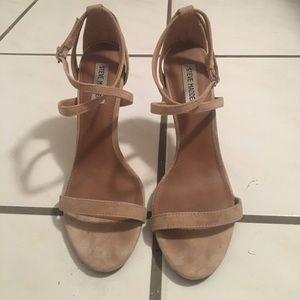 Steve Madden Isolatee heel size 9