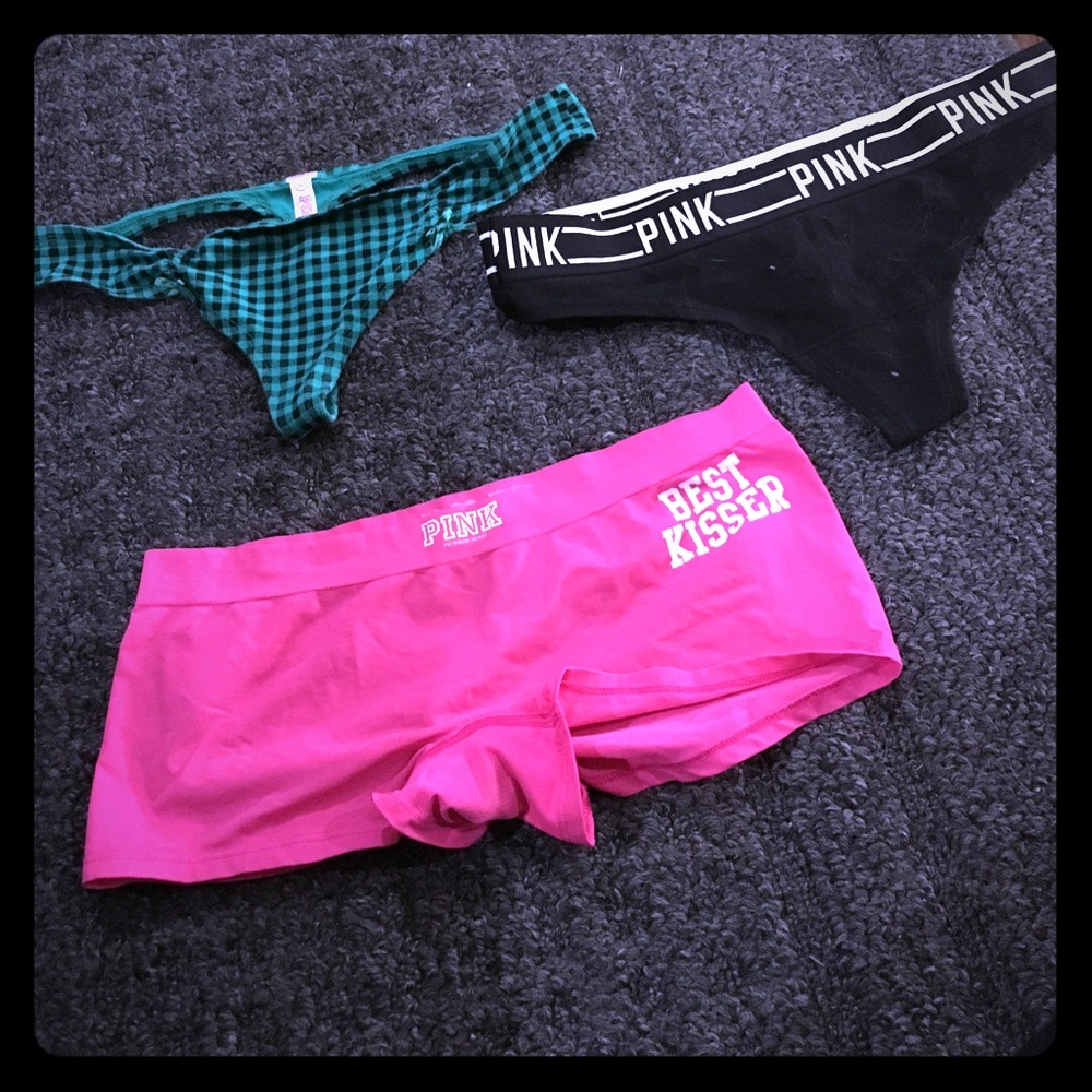 4 pair VS PINK panties