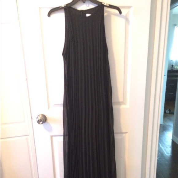 BISOU BISOU Formal Black Sleeveless Dress | 2 - Picture 2 of 8