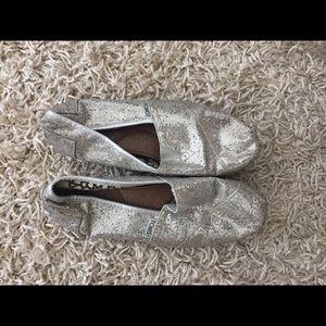 Sliver glitter toms