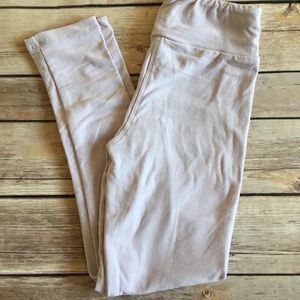 Lularoe - Kids S/M leggings - NWT - Light purple