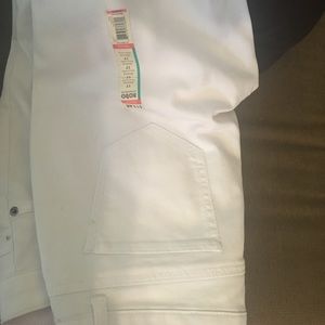 Lady jeans size 17 fit 16