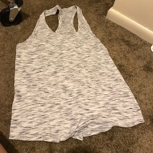 Lululemon top