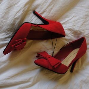 Red heels with bows