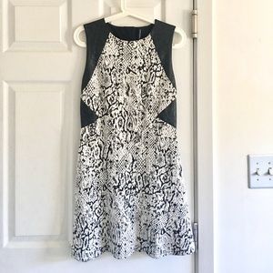 Beautiful cocktail dress!