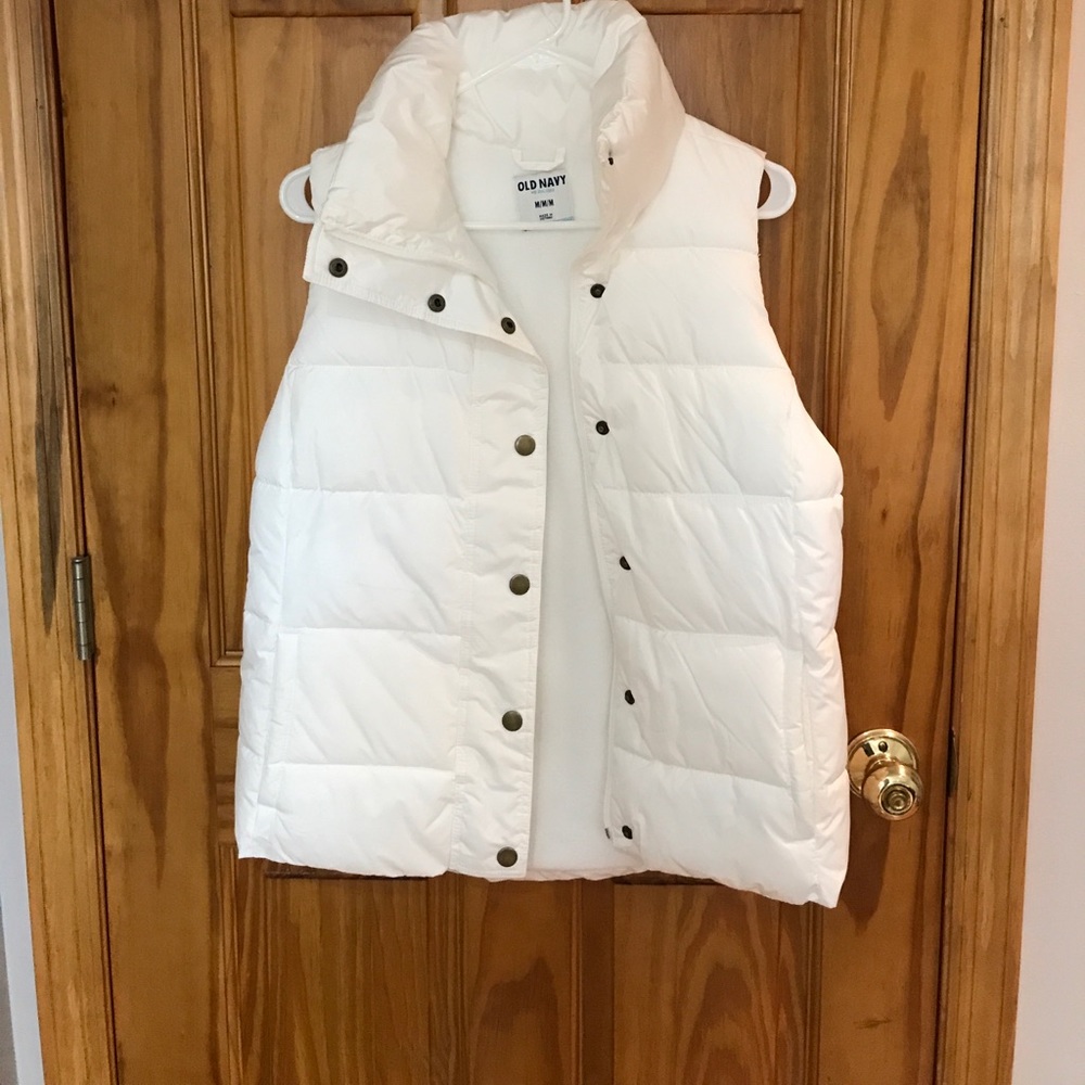 Old navy white puffer vest