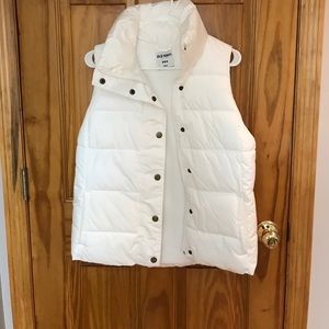 Old navy white puffer vest