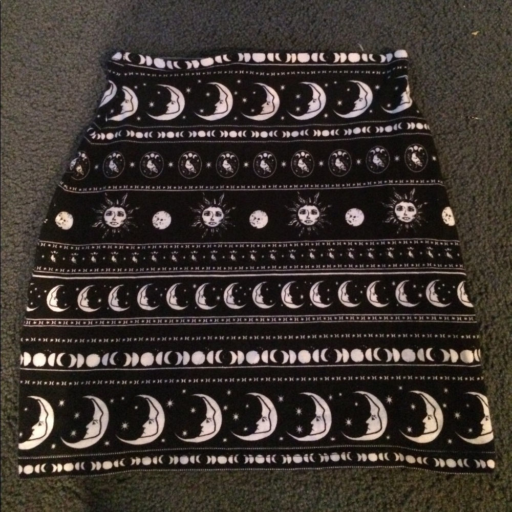 Sun and moon skirt